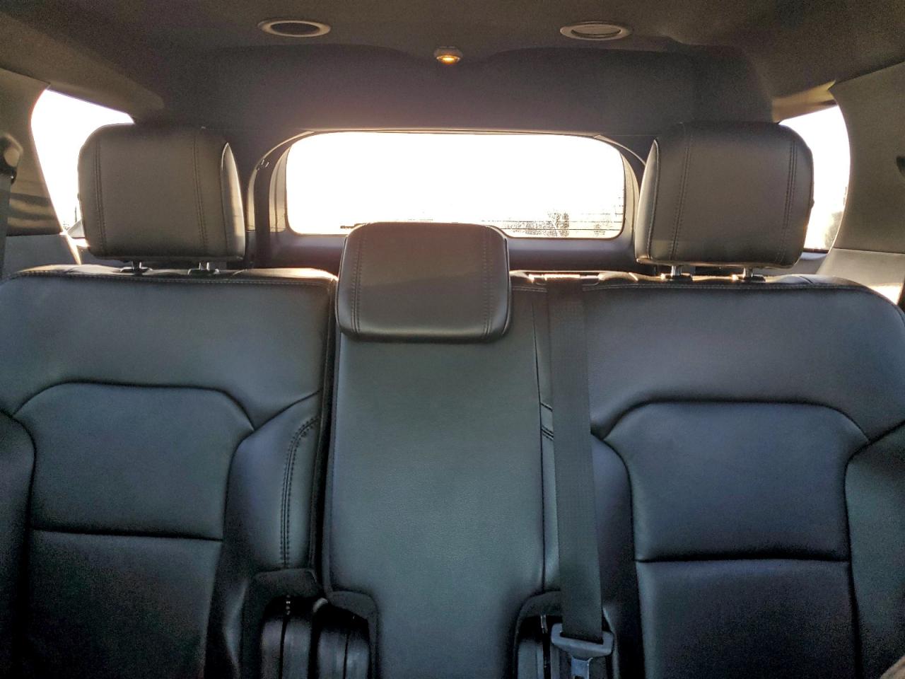 2018 FORD EXPLORER XLT photo 10