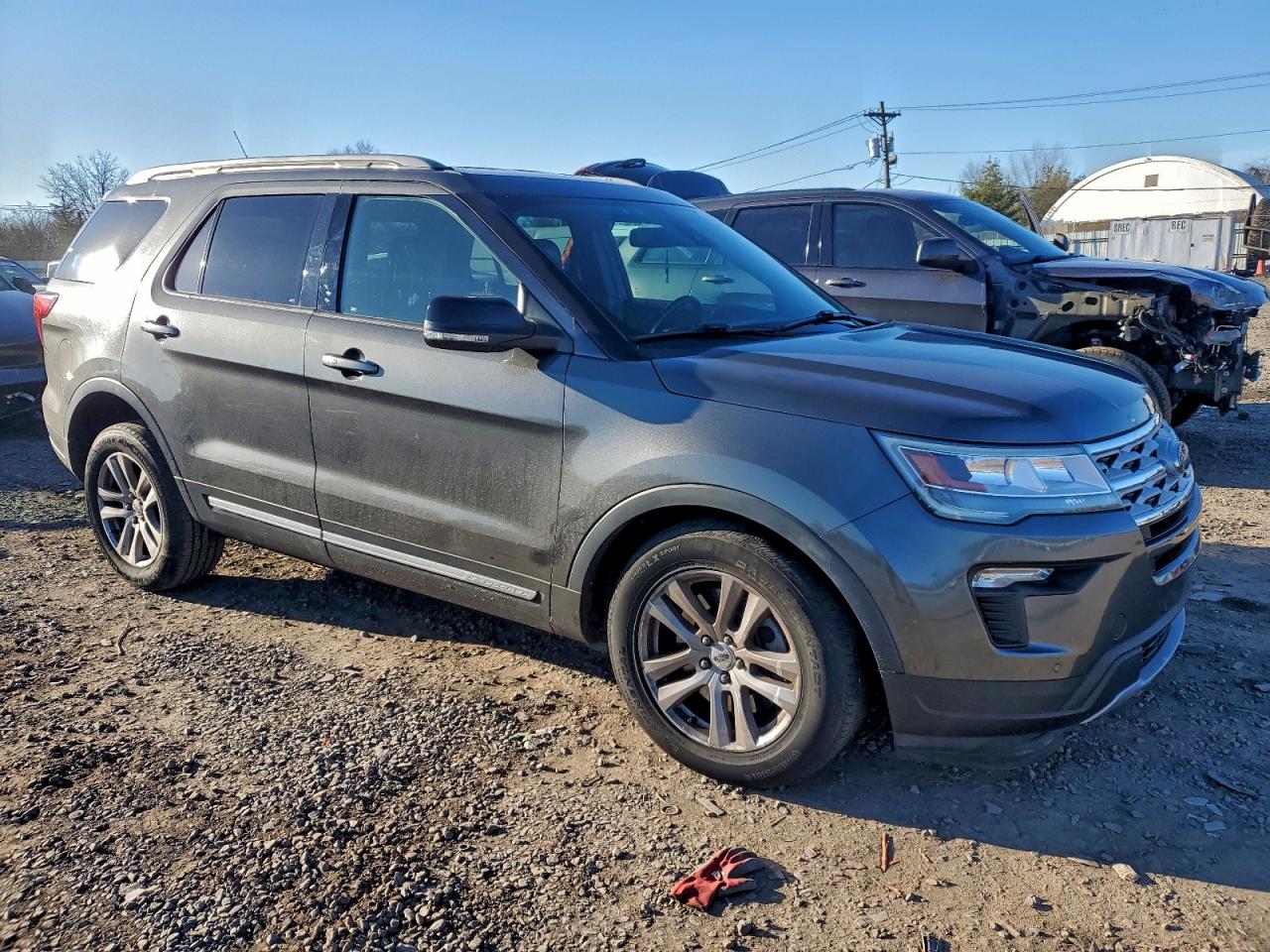 2018 FORD EXPLORER XLT photo 4