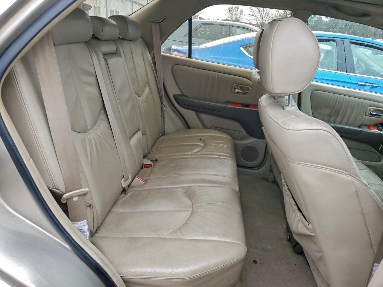 2002 LEXUS RX 300 photo 11