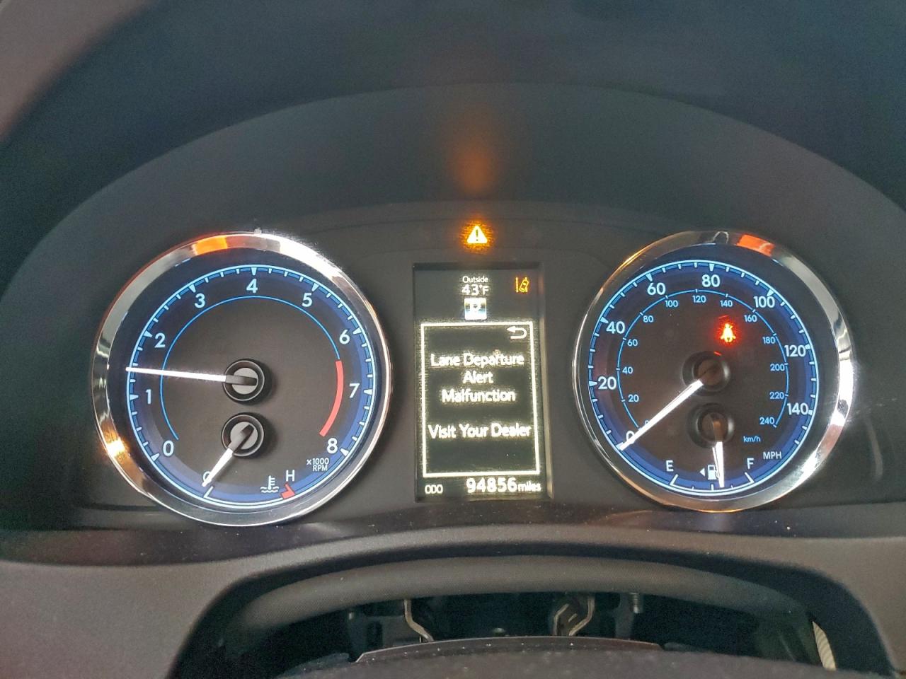 2017 TOYOTA COROLLA L photo 9