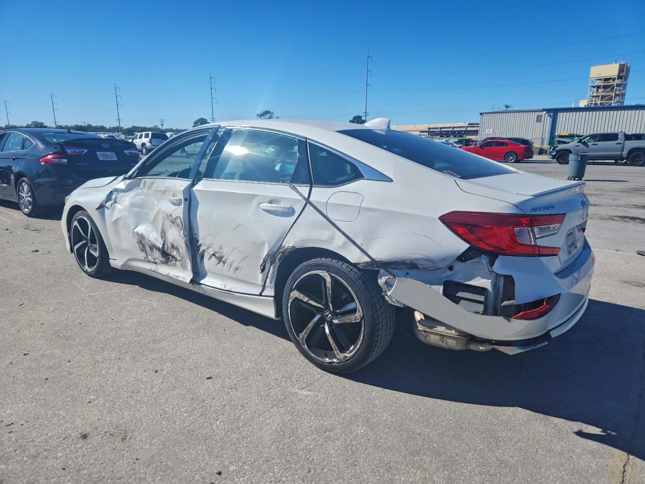 2020 HONDA ACCORD SPORT photo 2