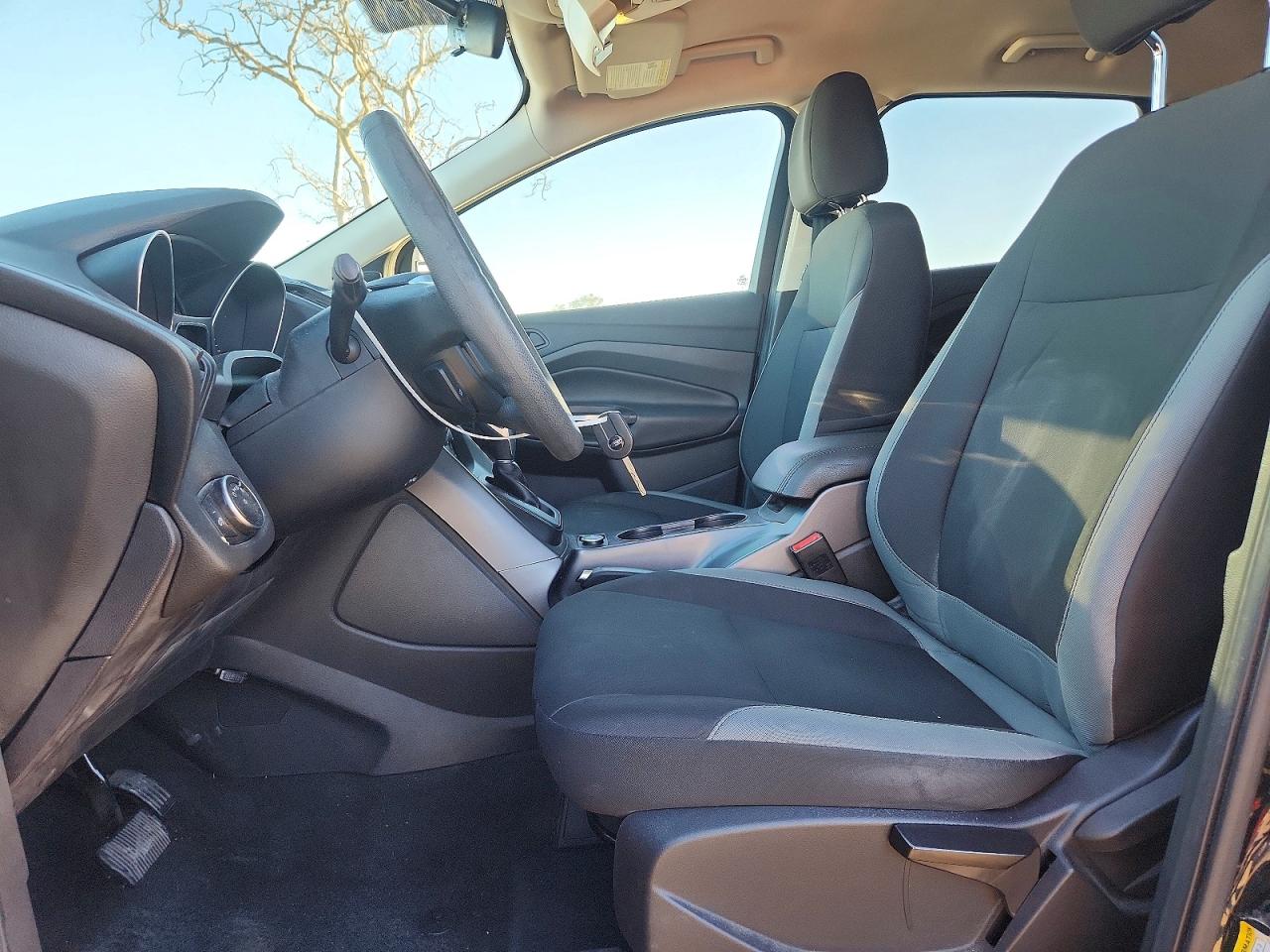 2016 FORD ESCAPE S photo 13