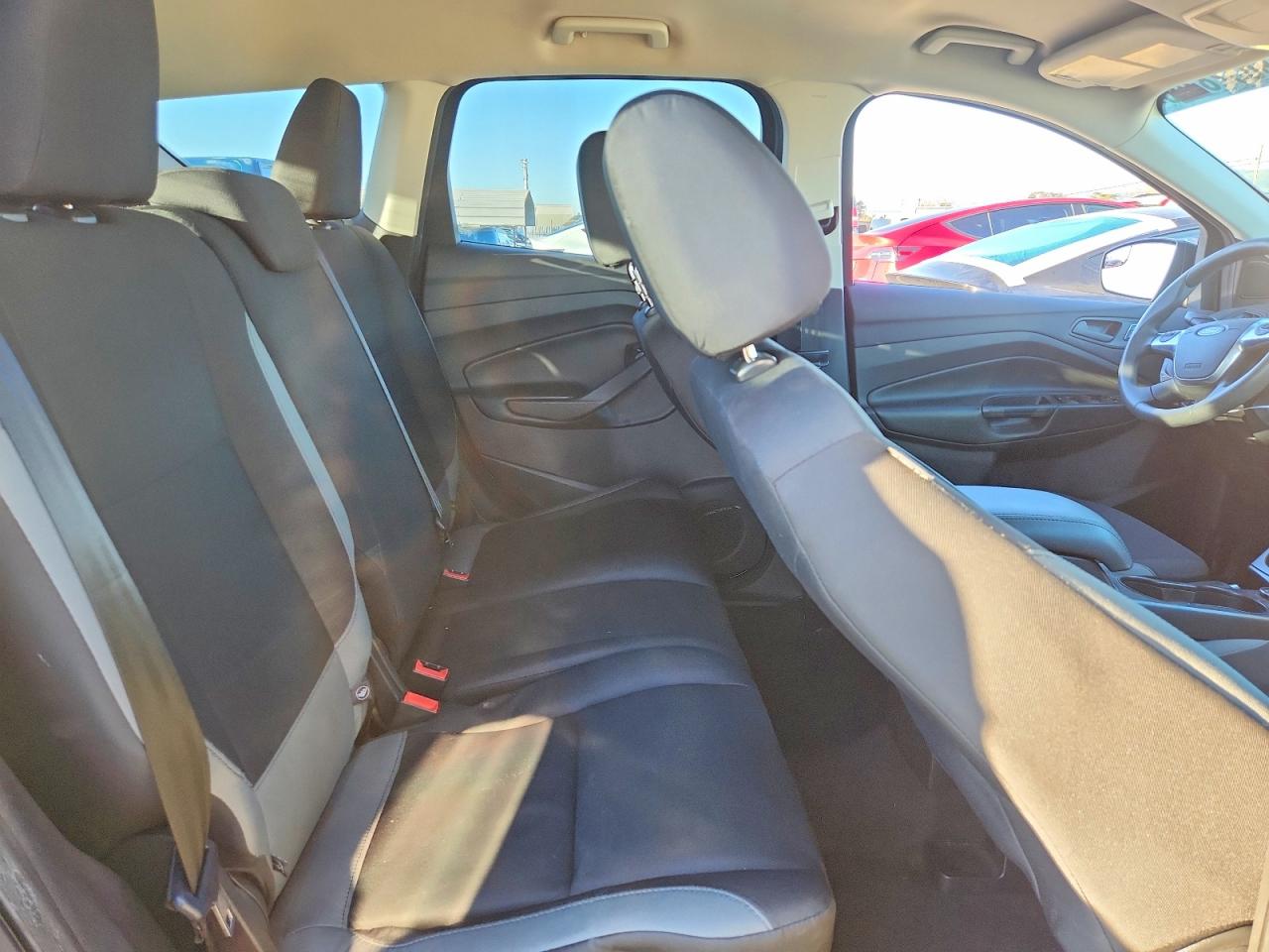 2016 FORD ESCAPE S photo 21