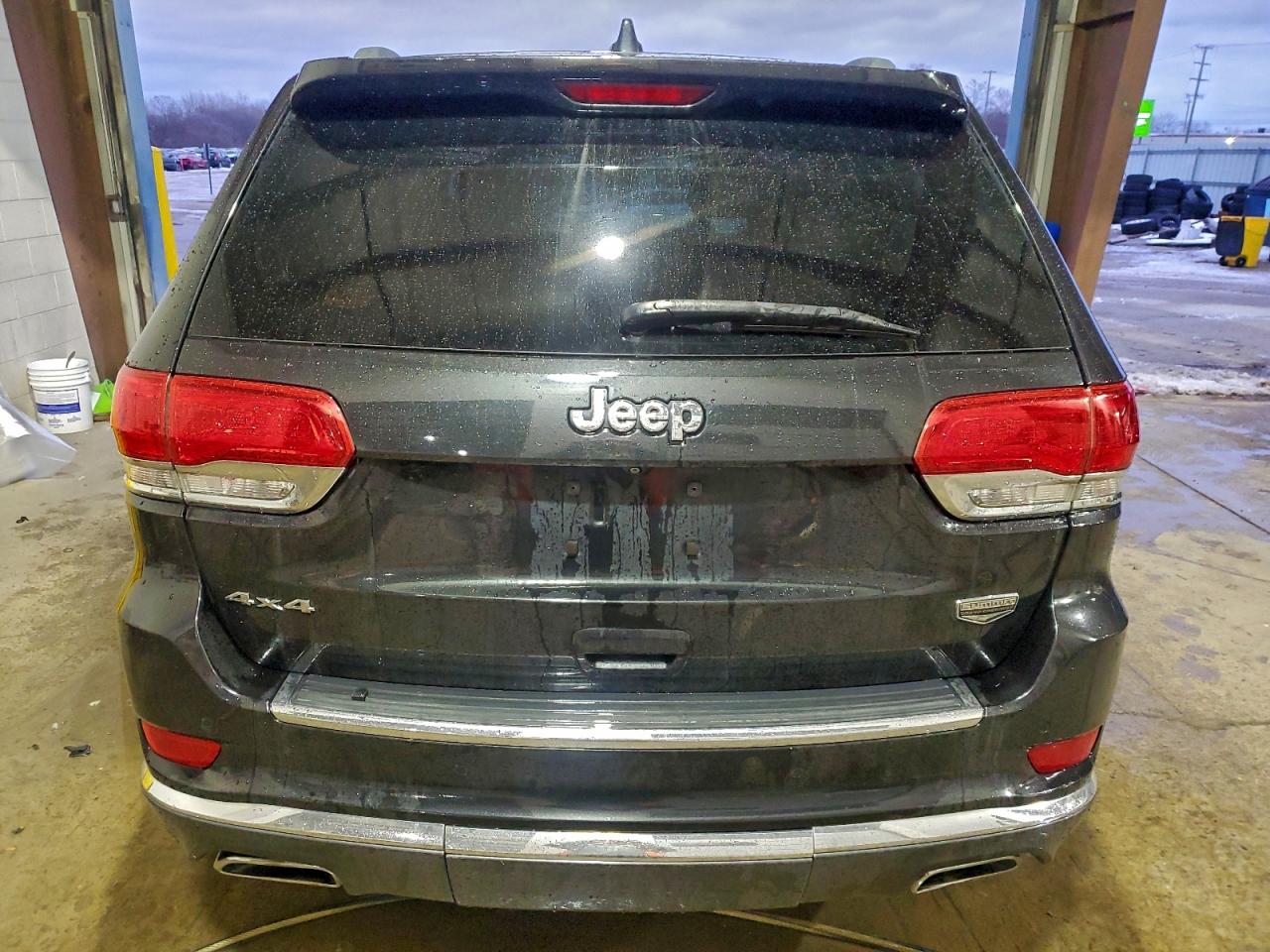 2014 JEEP GRAND CHEROKEE SUMMIT photo 6