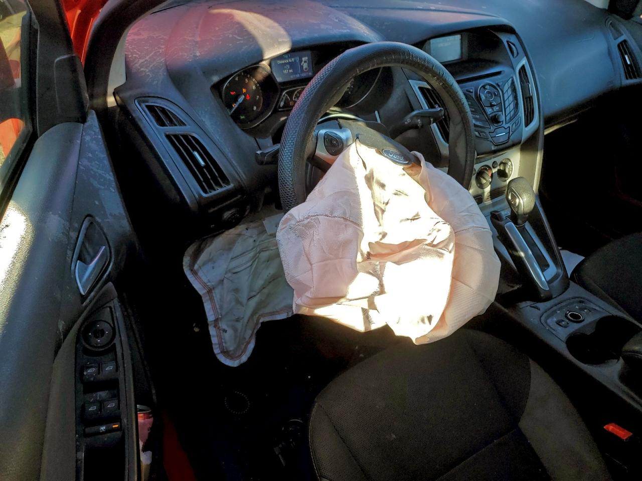2013 FORD FOCUS SE photo 8