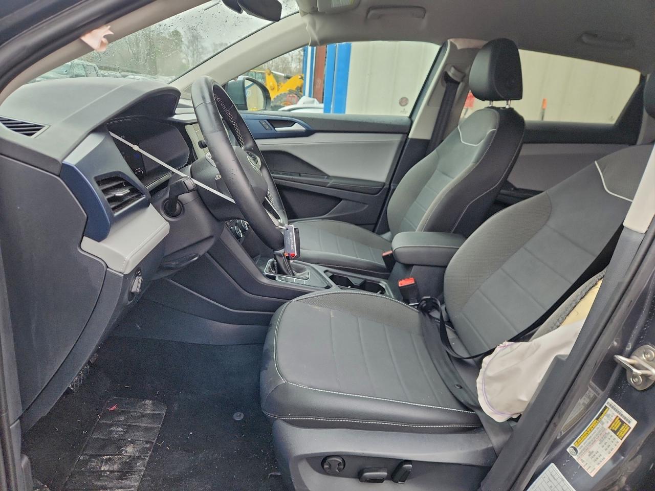 2024 VOLKSWAGEN TAOS SE photo 7