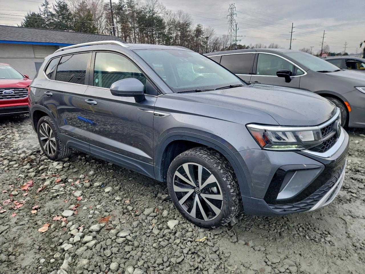 2024 VOLKSWAGEN TAOS SE photo 4