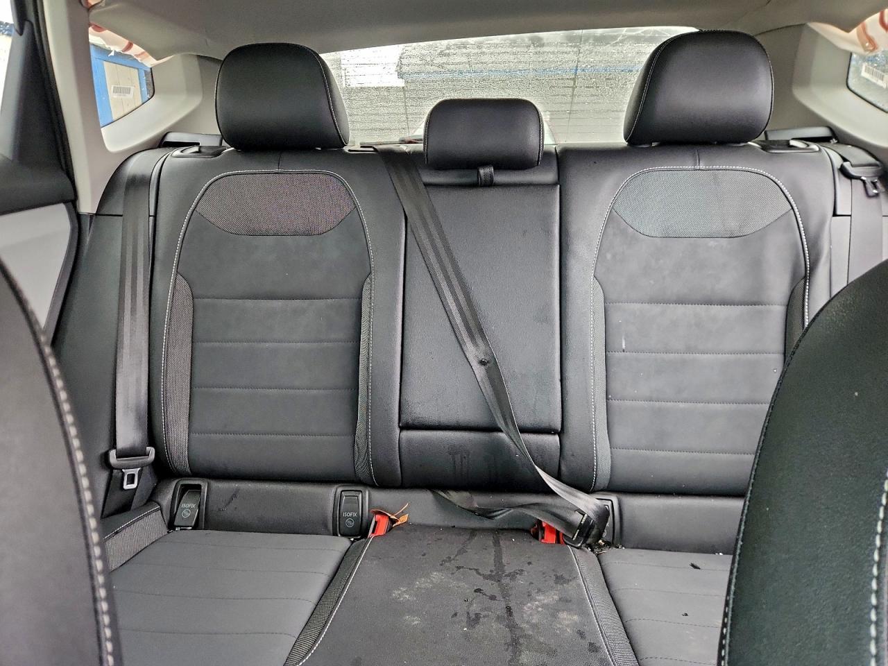 2024 VOLKSWAGEN TAOS SE photo 10