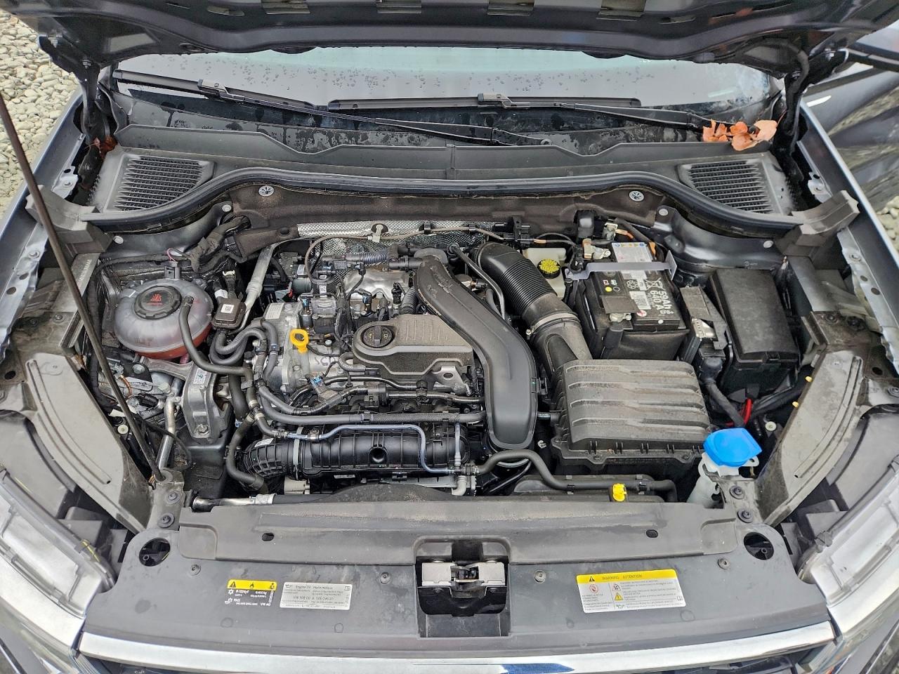 2024 VOLKSWAGEN TAOS SE photo 12