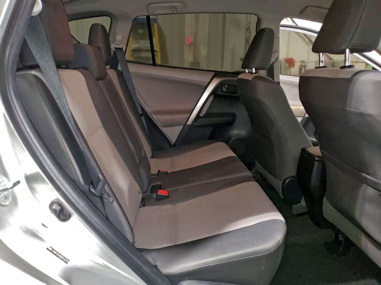 2013 TOYOTA RAV4 LE photo 31