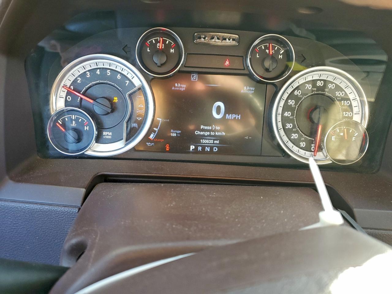 2013 RAM 1500 LARAMIE photo 9