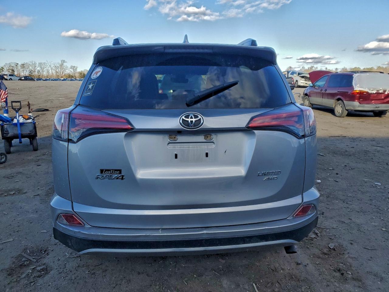 2018 TOYOTA RAV4 LIMITED photo 6