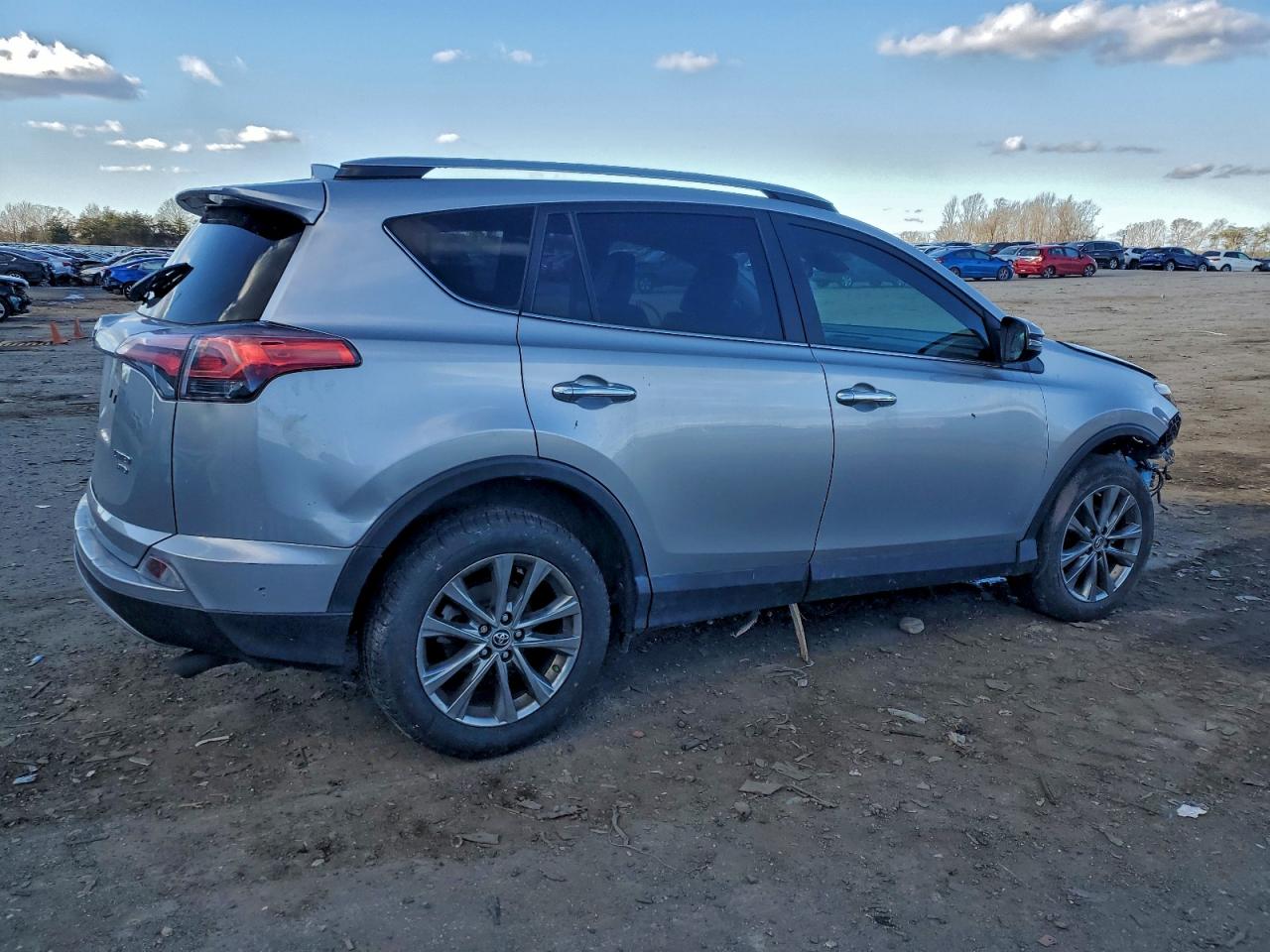2018 TOYOTA RAV4 LIMITED photo 3