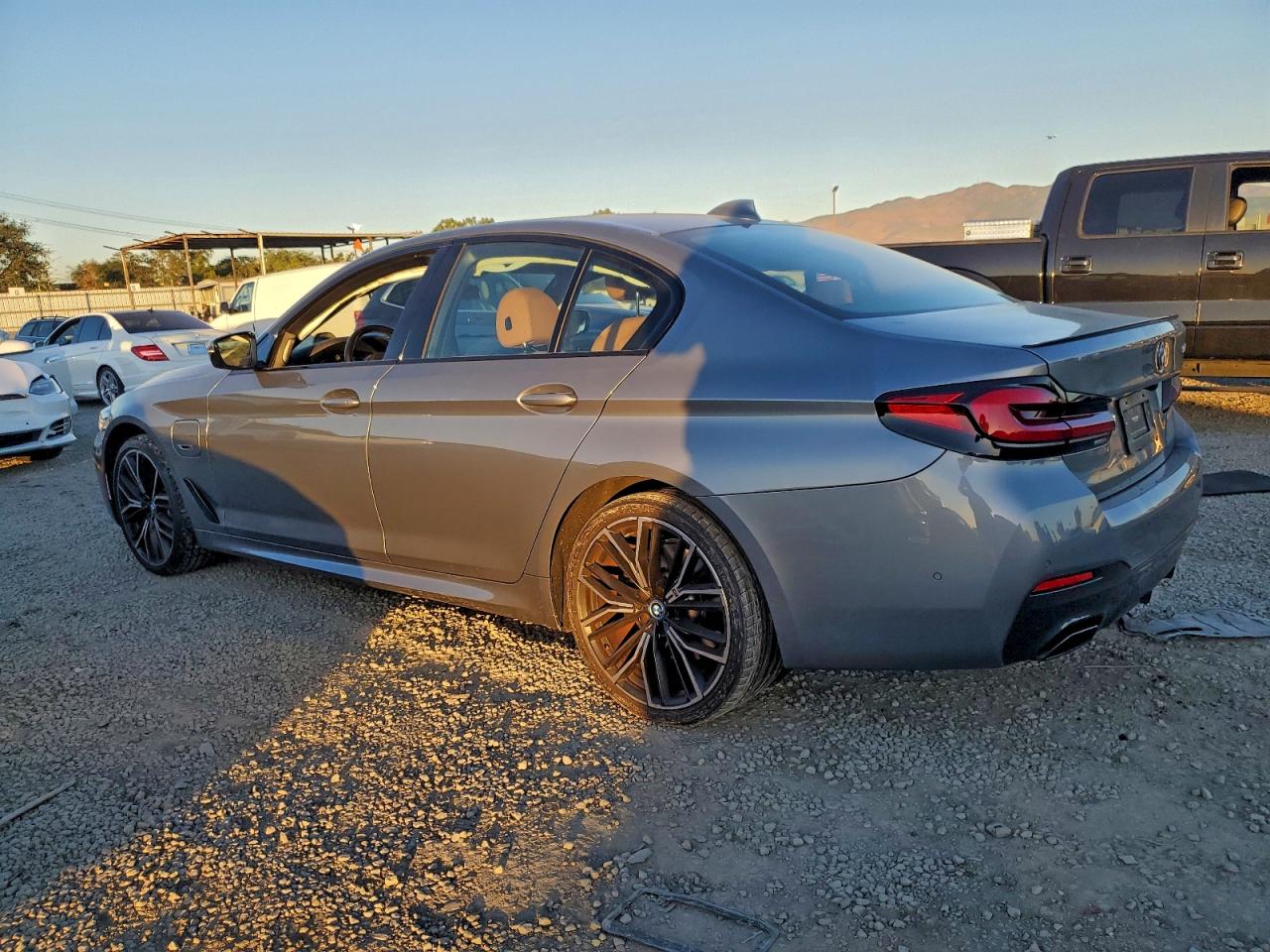 2023 BMW 530E photo 2