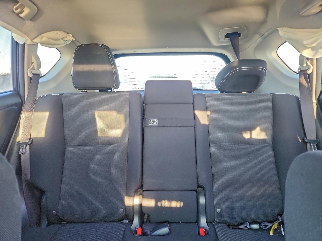 2017 TOYOTA RAV4 HV LE photo 19
