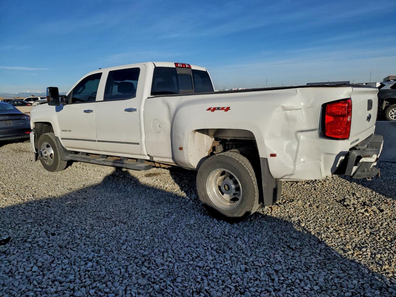 2019 CHEVROLET SILVERADO K3500 LT photo 2