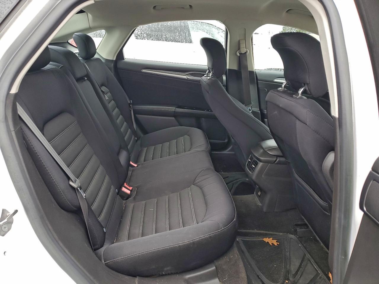 2015 FORD FUSION SE photo 10