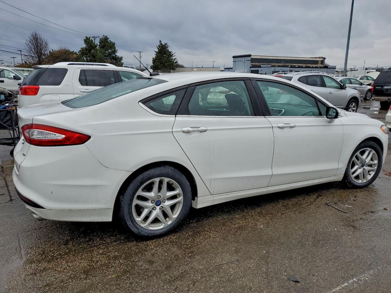 2015 FORD FUSION SE photo 3