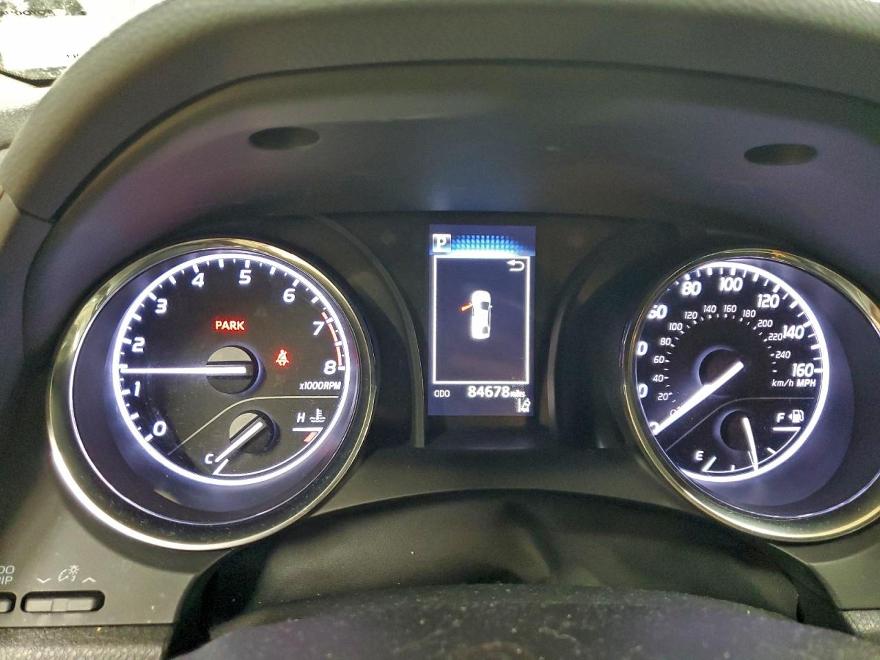 2020 TOYOTA CAMRY SE photo 17