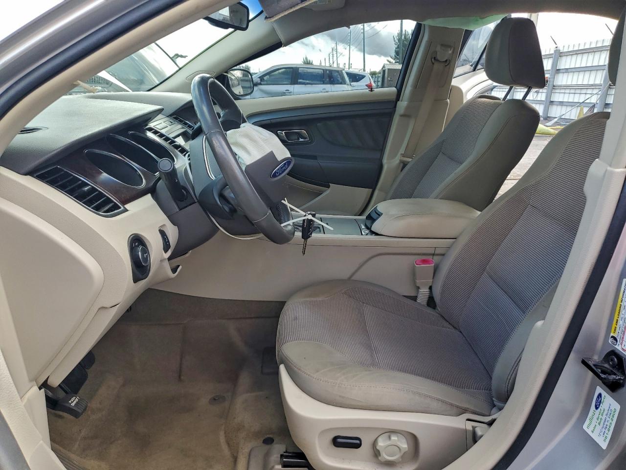 2011 FORD TAURUS SEL photo 7