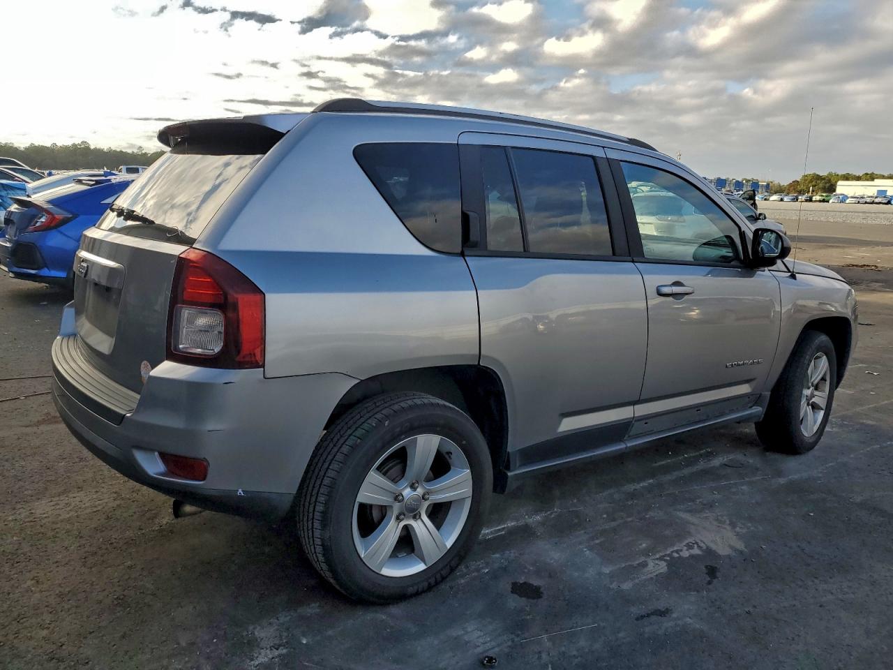 2016 JEEP COMPASS SPORT photo 3