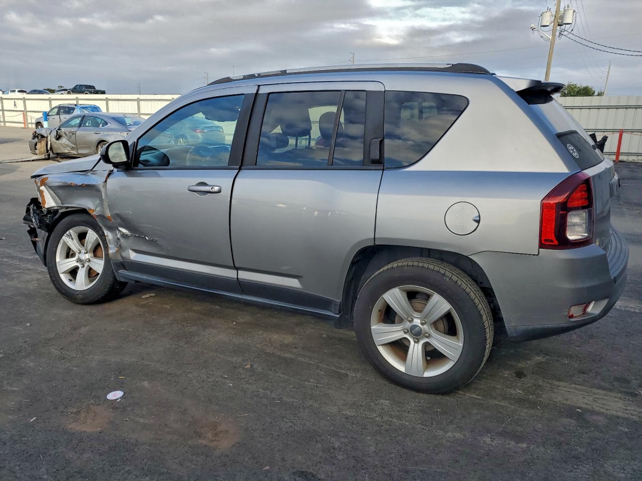 2016 JEEP COMPASS SPORT photo 2