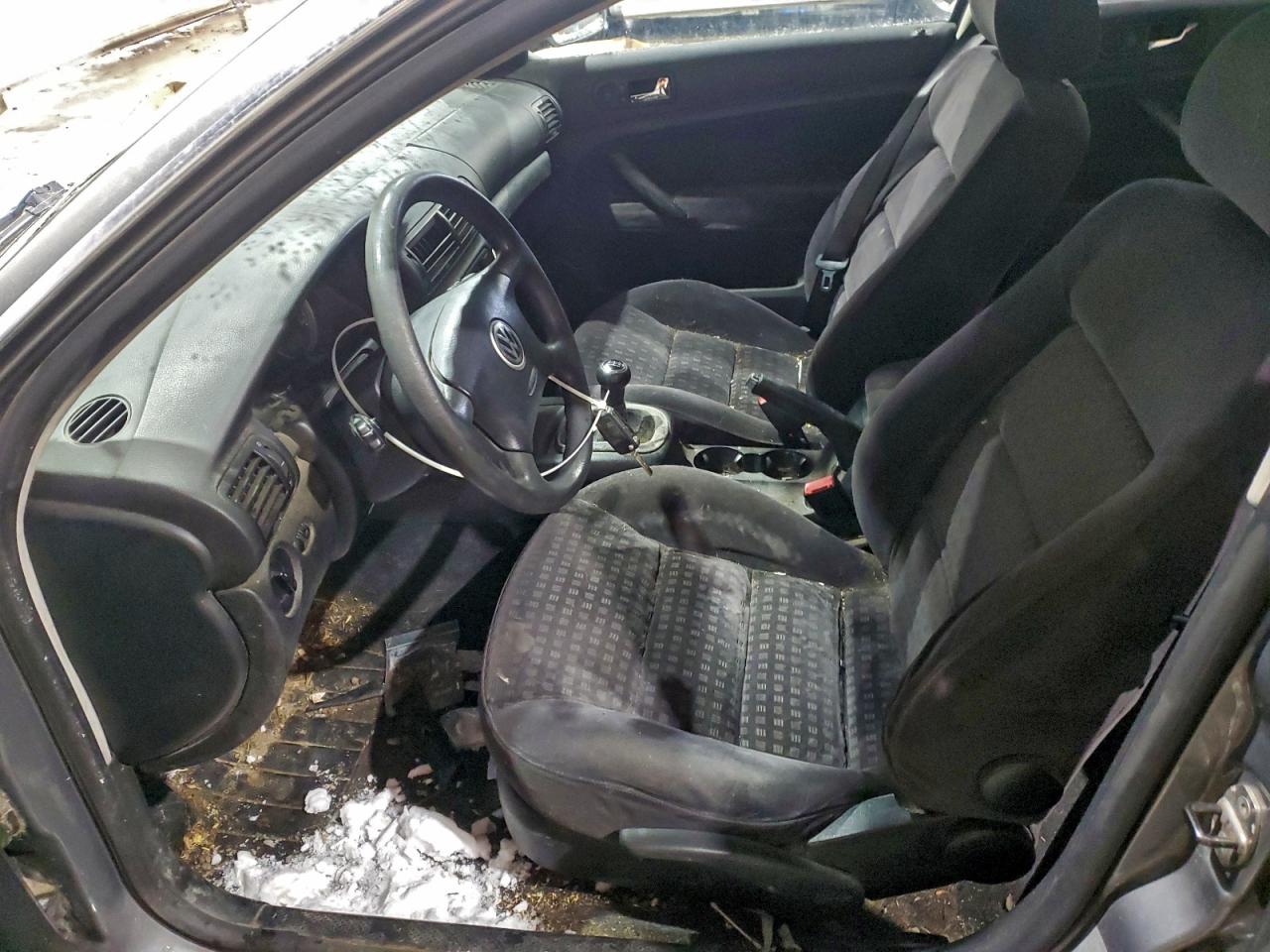 2003 VOLKSWAGEN PASSAT GL photo 7