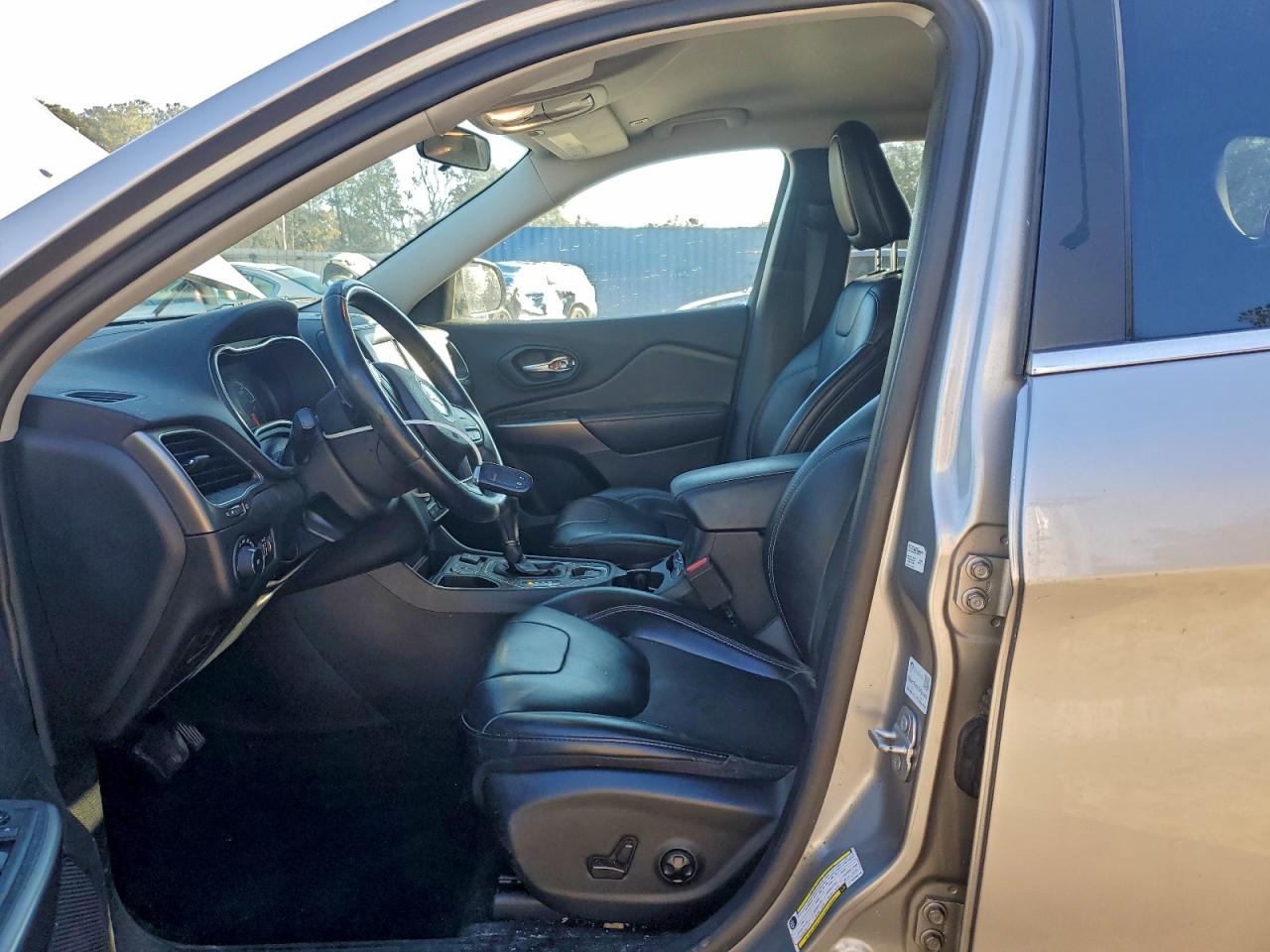 2019 JEEP CHEROKEE LATITUDE PLUS photo 7