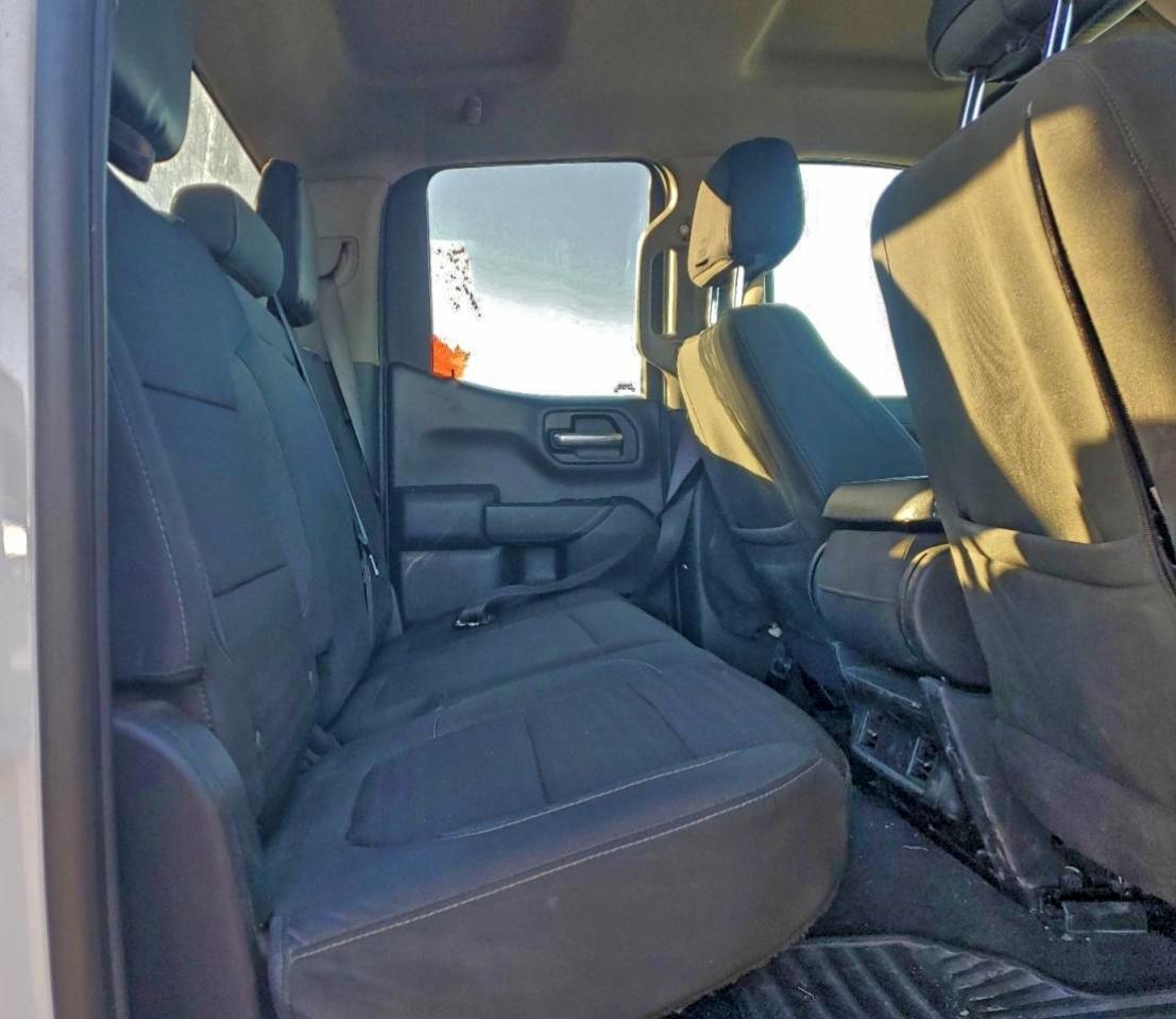 2020 CHEVROLET SILVERADO K1500 LT photo 10