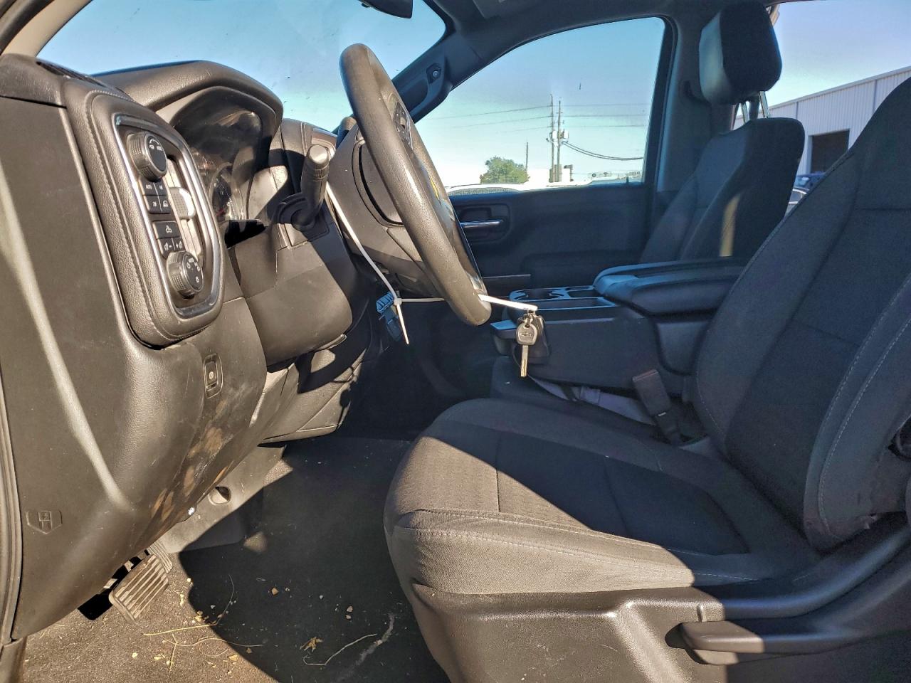 2020 CHEVROLET SILVERADO K1500 LT photo 7