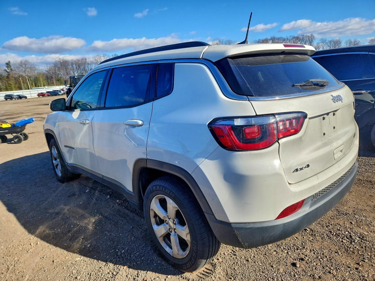 2019 JEEP COMPASS LATITUDE photo 2