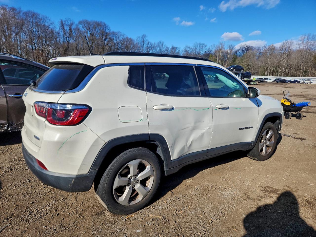 2019 JEEP COMPASS LATITUDE photo 3