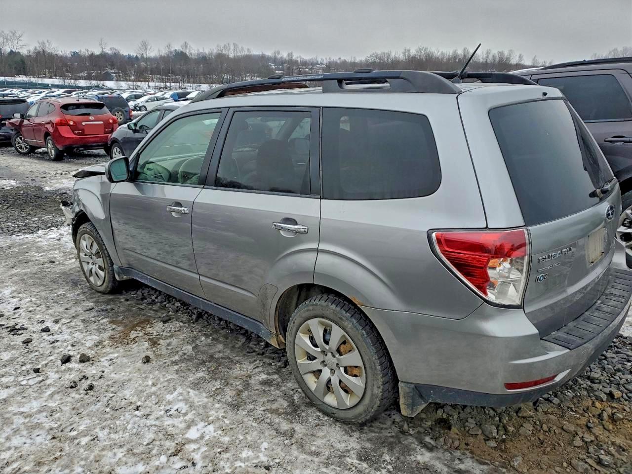 2010 SUBARU FORESTER 2.5X PREMIUM photo 4