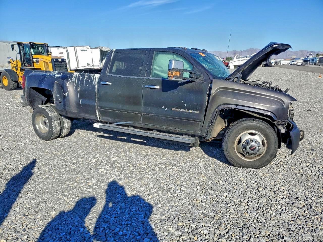 2015 GMC SIERRA K3500 DENALI photo 10