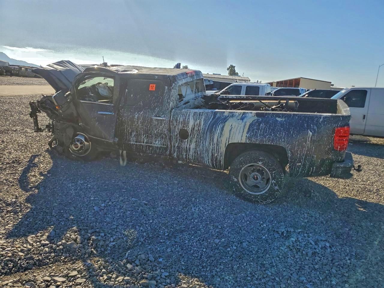 2015 GMC SIERRA K3500 DENALI photo 4