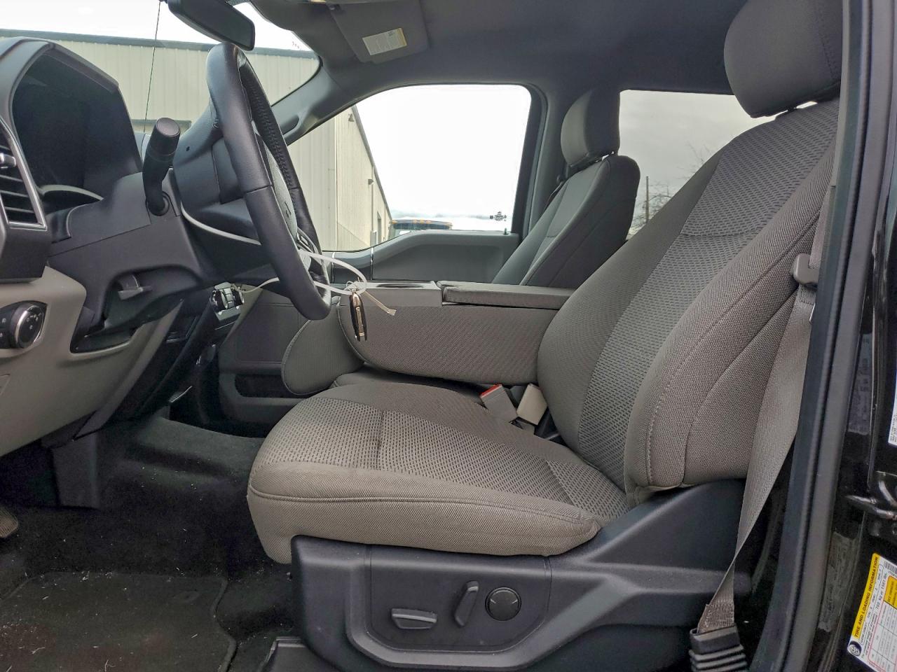 2020 FORD F150 SUPERCREW photo 19