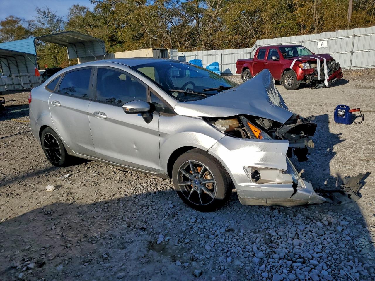 2015 FORD FIESTA SE photo 4