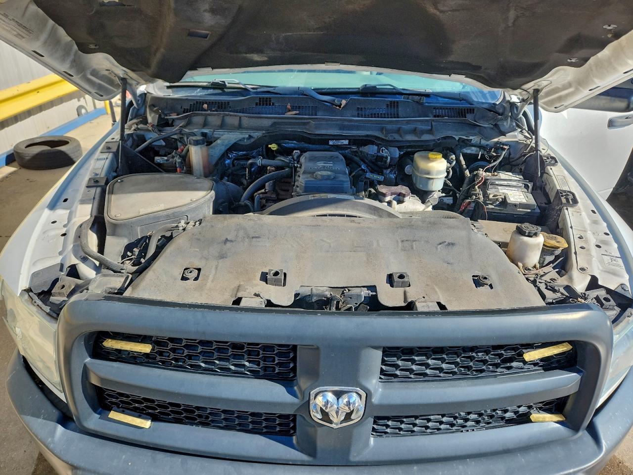 2016 RAM 2500 ST photo 21