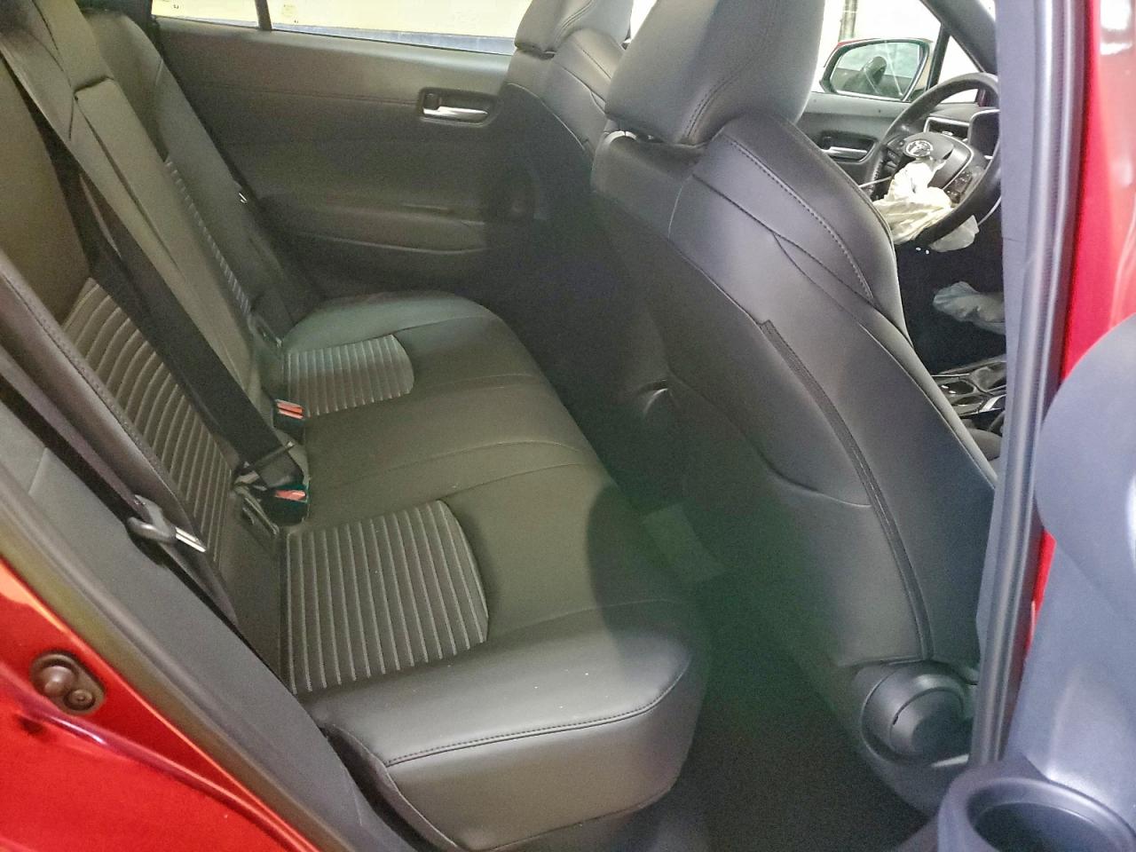 2023 TOYOTA COROLLA CROSS LE photo 21