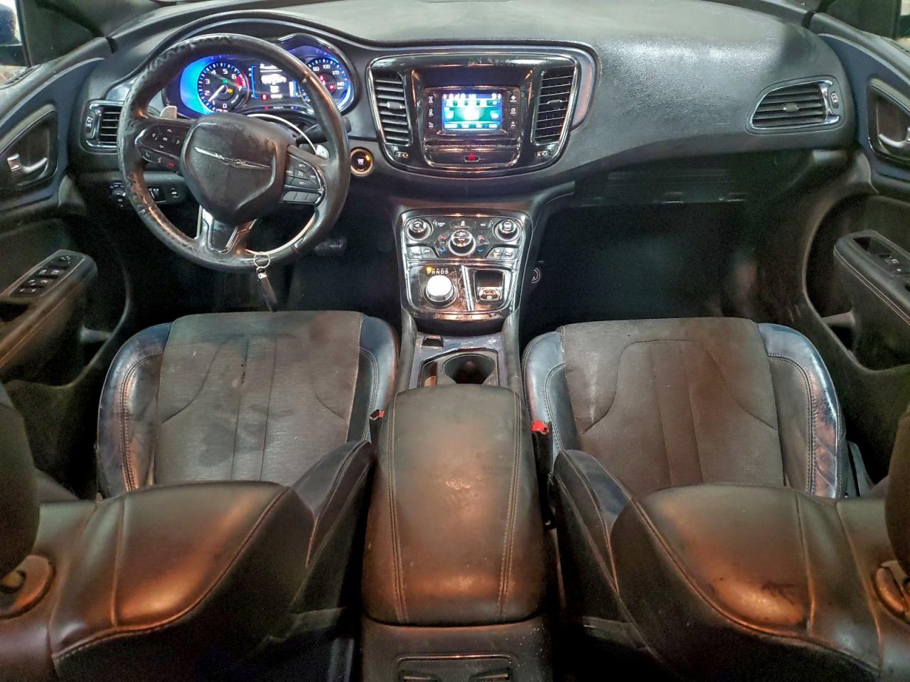 2015 CHRYSLER 200 S photo 8