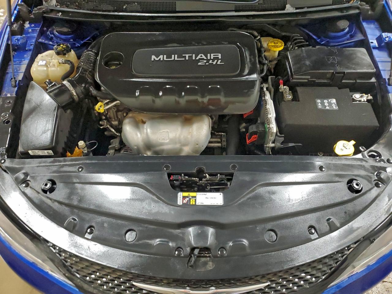 2015 CHRYSLER 200 S photo 11