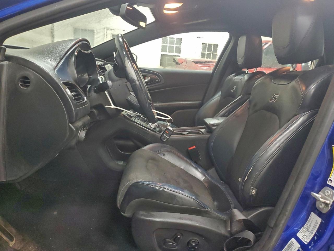 2015 CHRYSLER 200 S photo 7