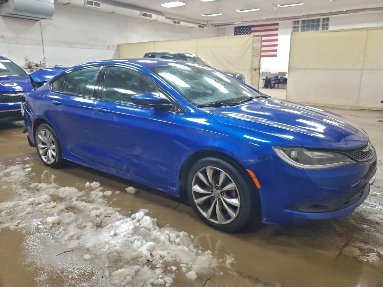 2015 CHRYSLER 200 S photo 4