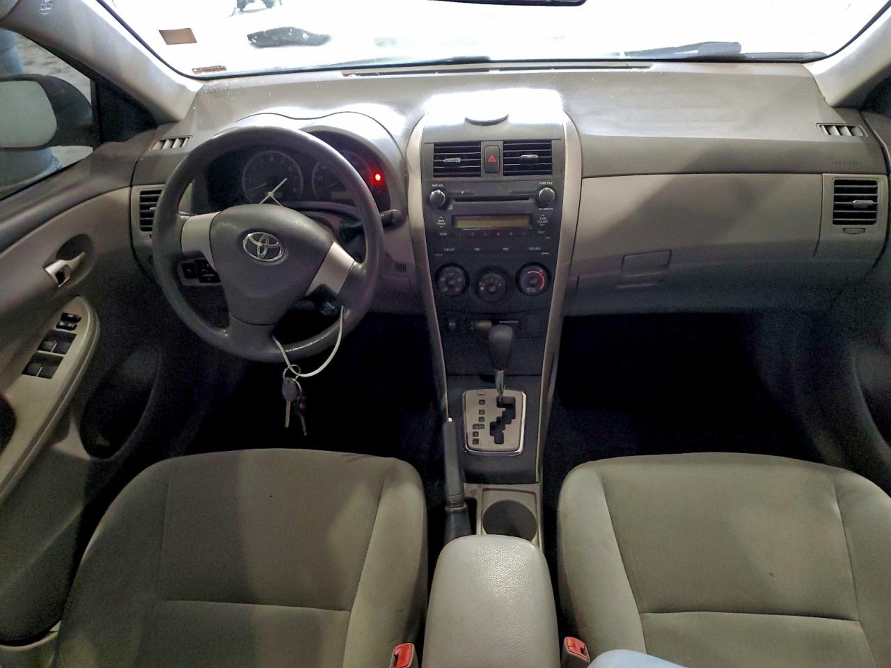 2010 TOYOTA COROLLA BASE photo 8
