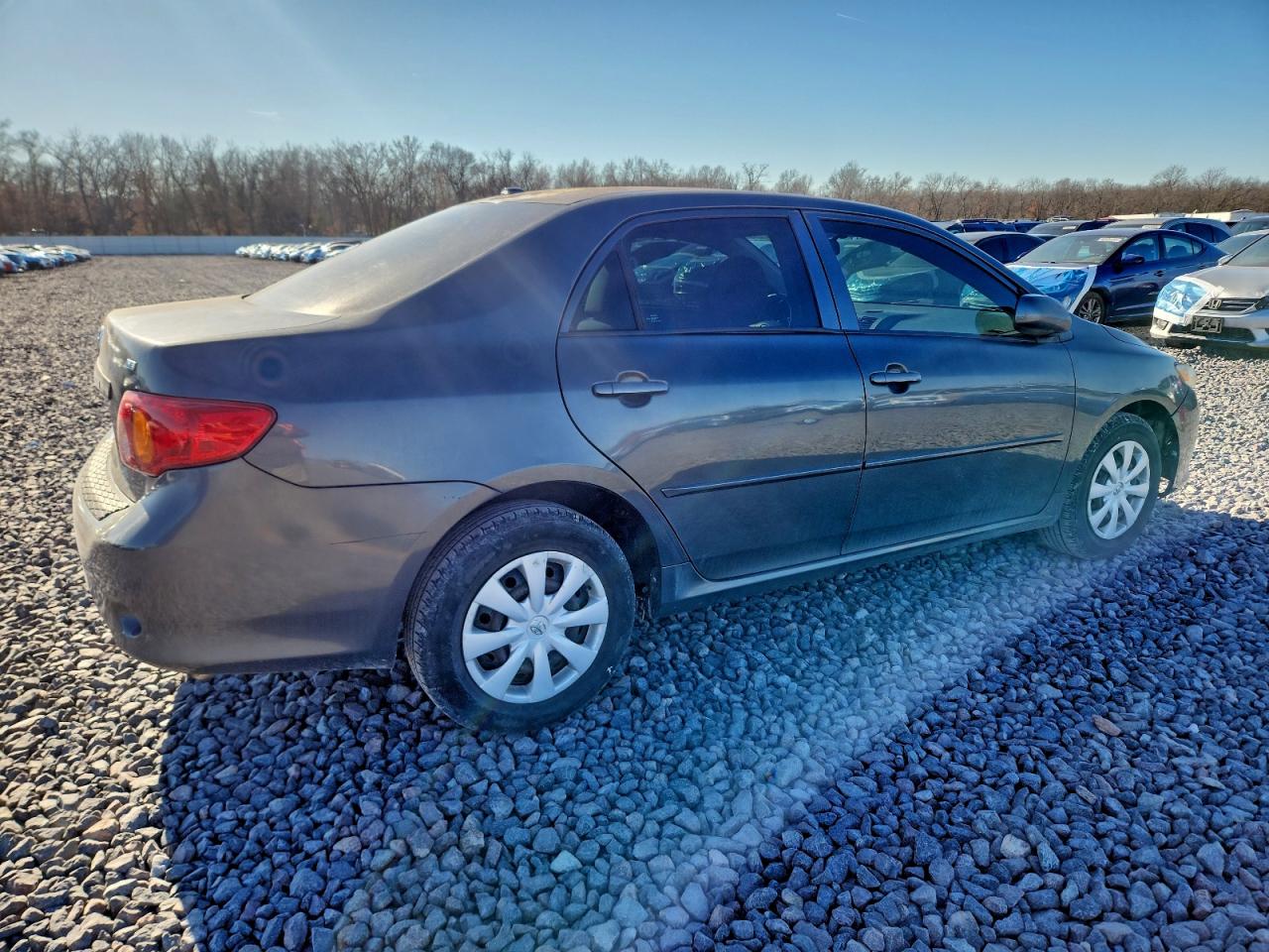 2010 TOYOTA COROLLA BASE photo 3