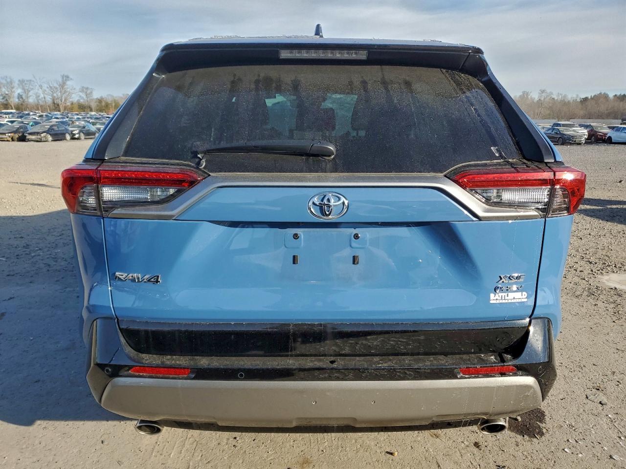 2025 TOYOTA RAV4 XSE photo 6