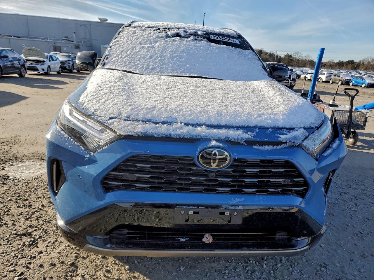 2025 TOYOTA RAV4 XSE photo 5