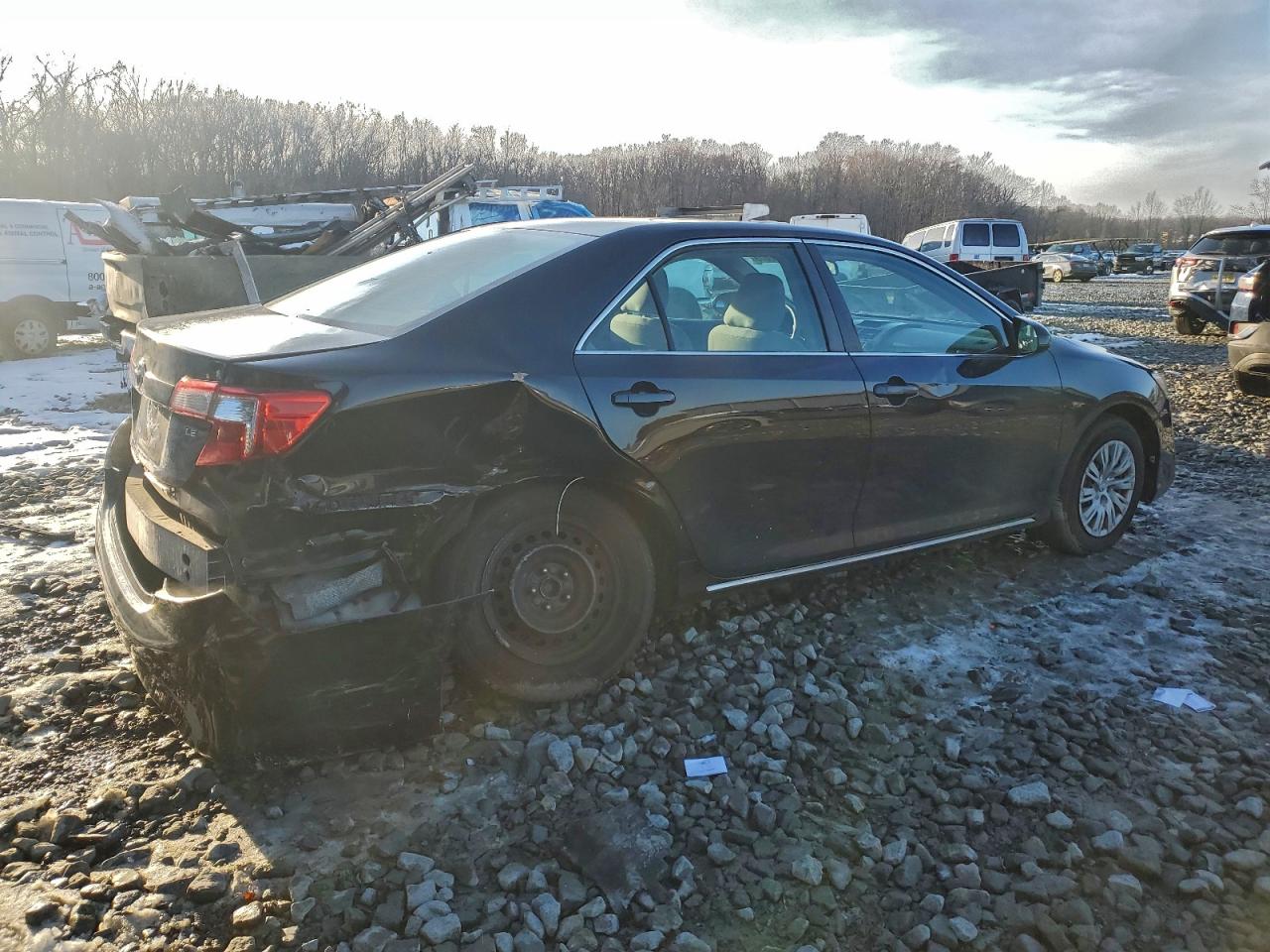 2012 TOYOTA CAMRY BASE photo 3