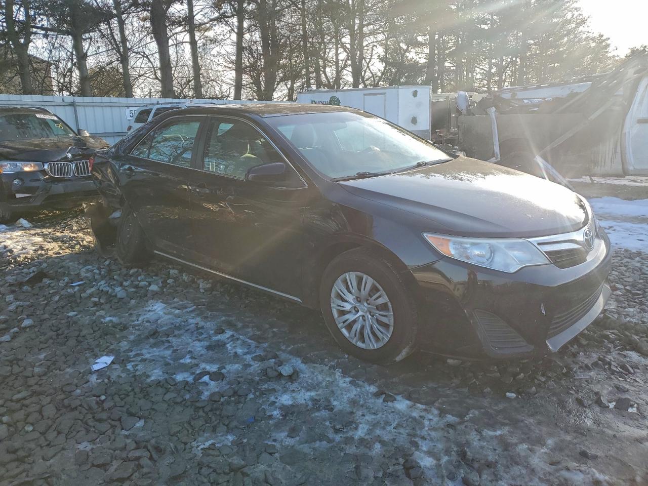 2012 TOYOTA CAMRY BASE photo 4