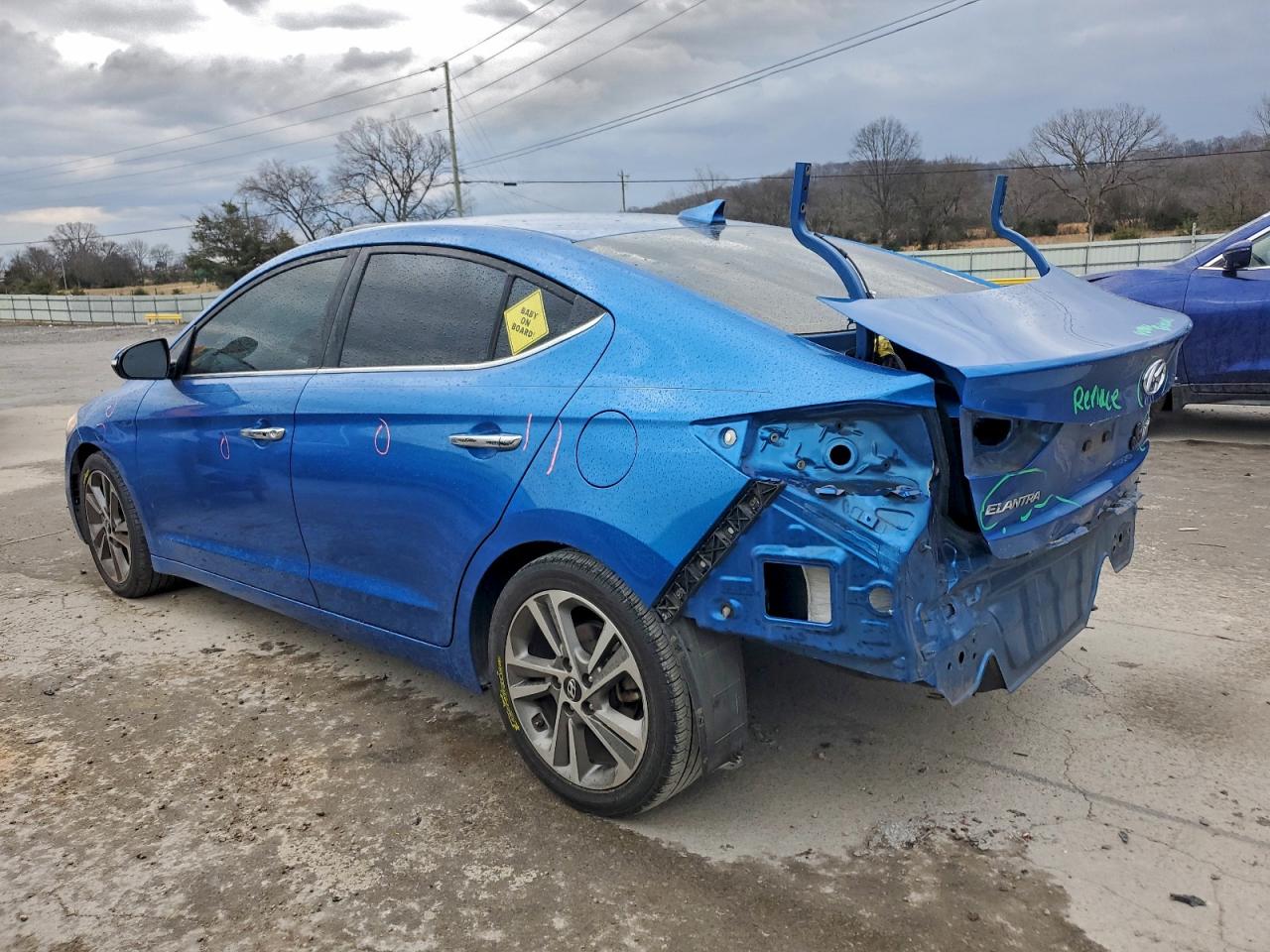 2017 HYUNDAI ELANTRA SE photo 2